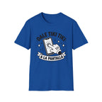 T-Shirt — 'Dale Tiki Tiki! A La Pantalla' Funny Spanish Phone-Press Graphic Tee