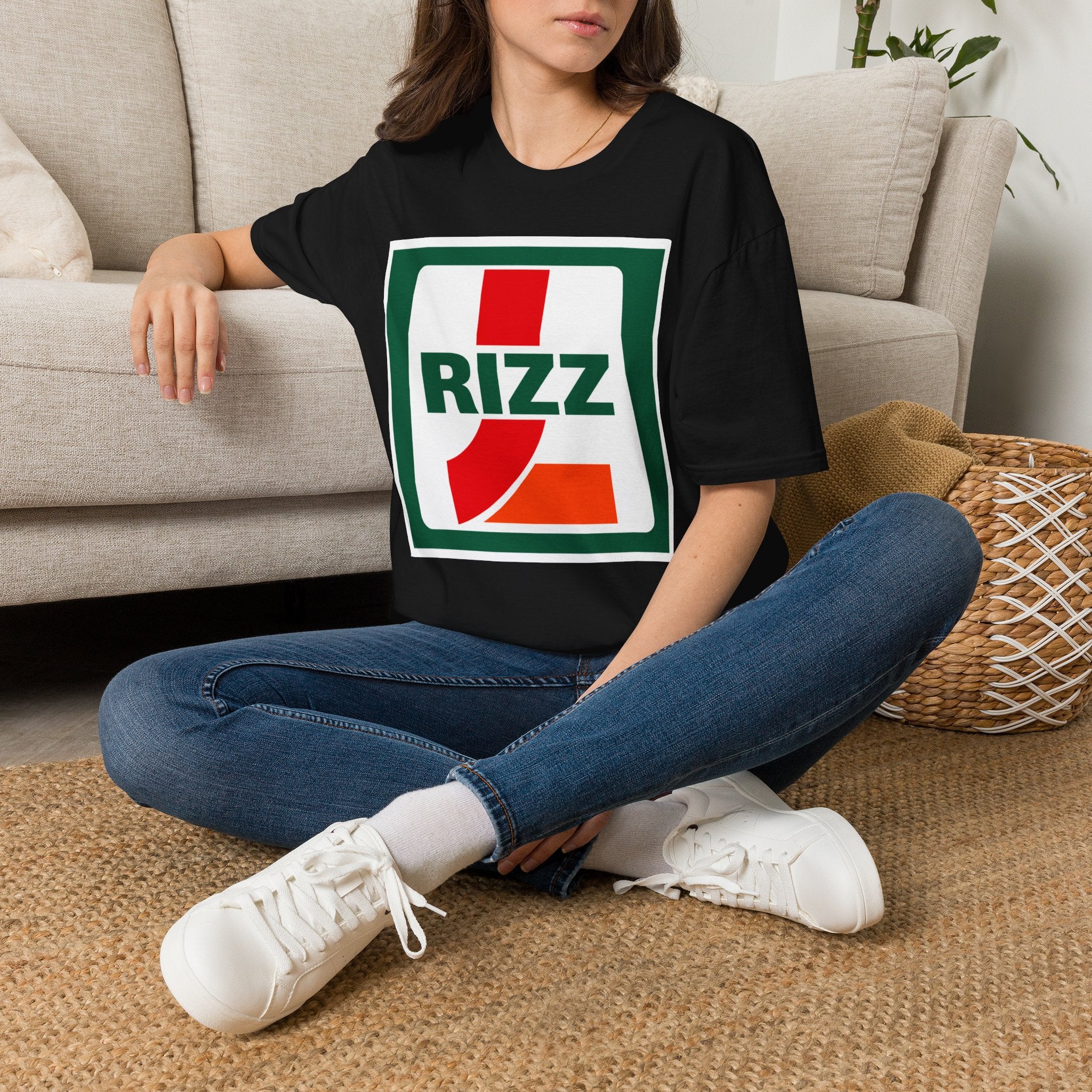 L RIZZ Retro Logo T-Shirt — Vintage-Inspired Streetwear Tee