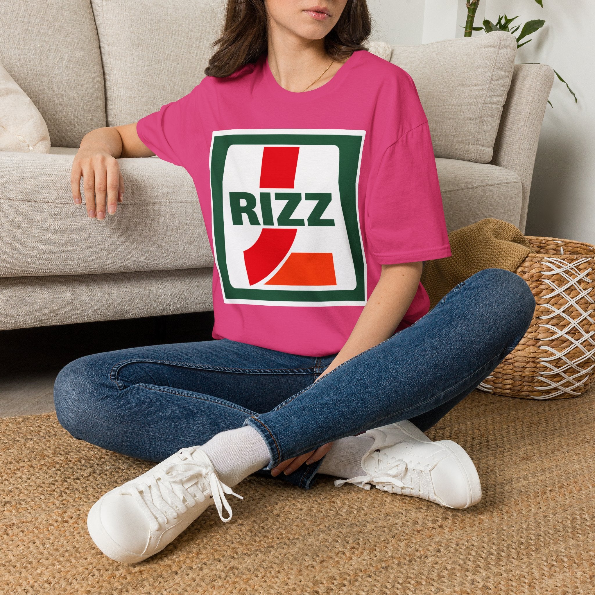 L RIZZ Retro Logo T-Shirt — Vintage-Inspired Streetwear Tee