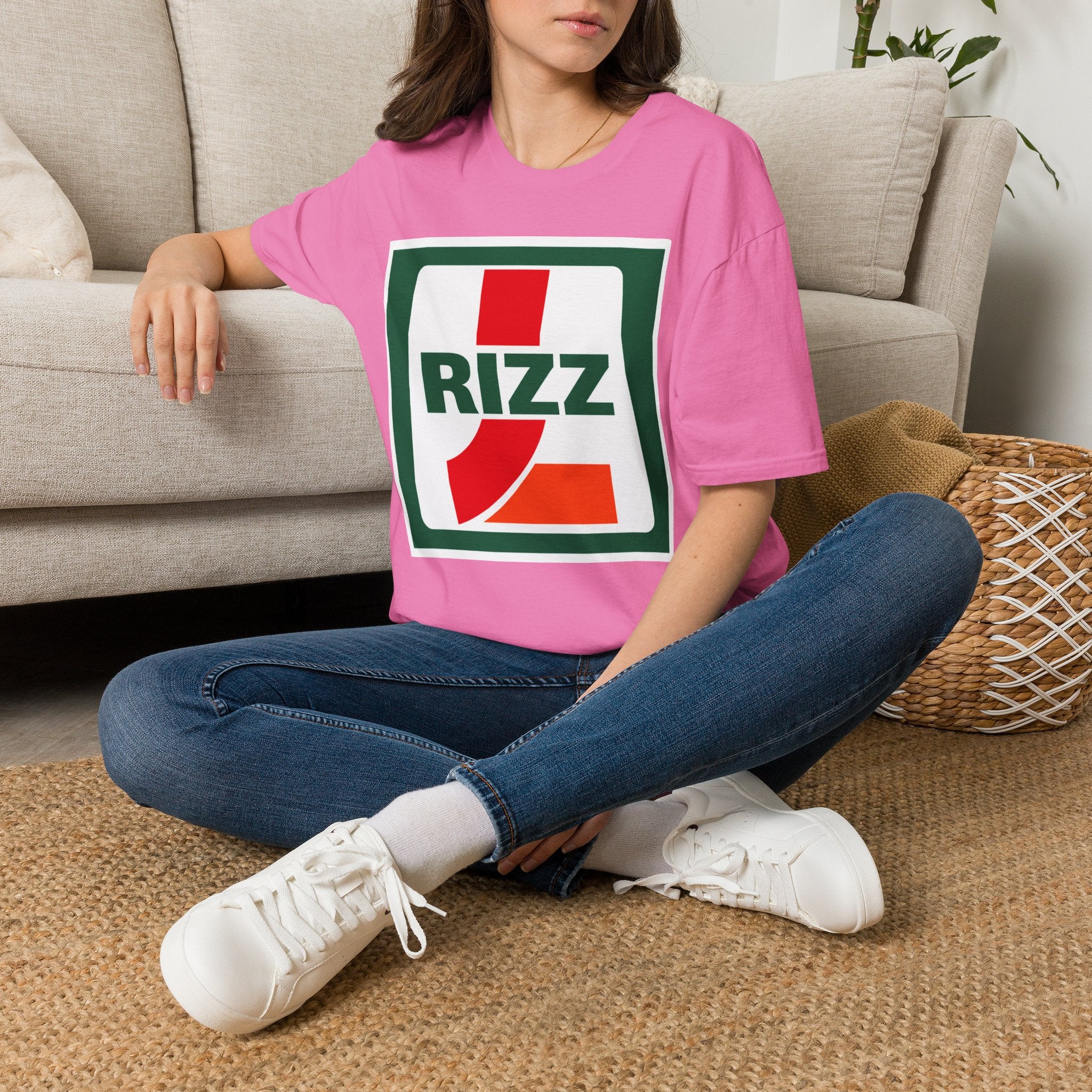 L RIZZ Retro Logo T-Shirt — Vintage-Inspired Streetwear Tee