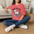 T-Shirt — 'Dale Tiki Tiki! A La Pantalla' Funny Spanish Phone-Press Graphic Tee